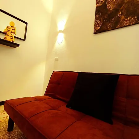 Demasiantval House Palerme